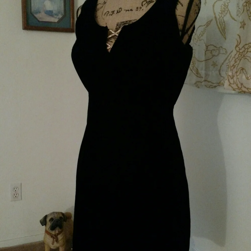 Jeweled neckline detailed Black Velvet dress - Picture 1 of 11